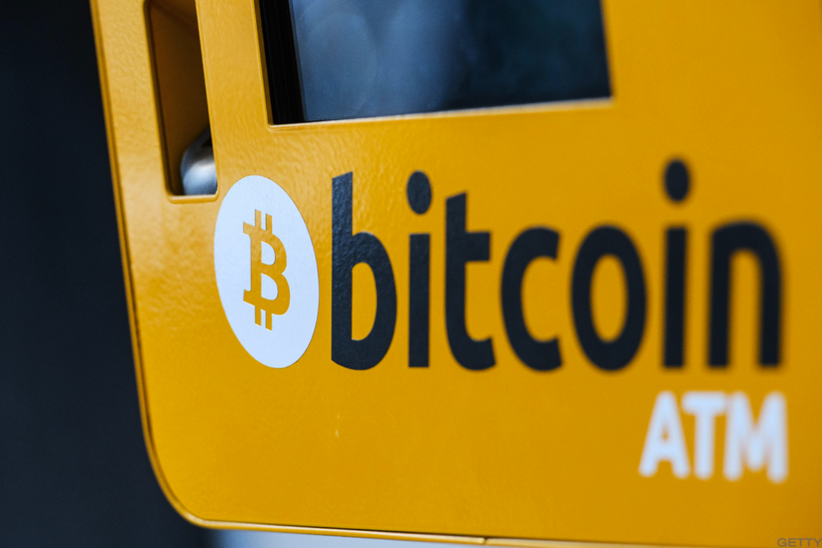 Bitcoin Today: Prices Turn Sharply Lower in Dip Below $10,000 Threshold -  TheStreet Crypto: Bitcoin and cryptocurrency news, advice, analysis and more