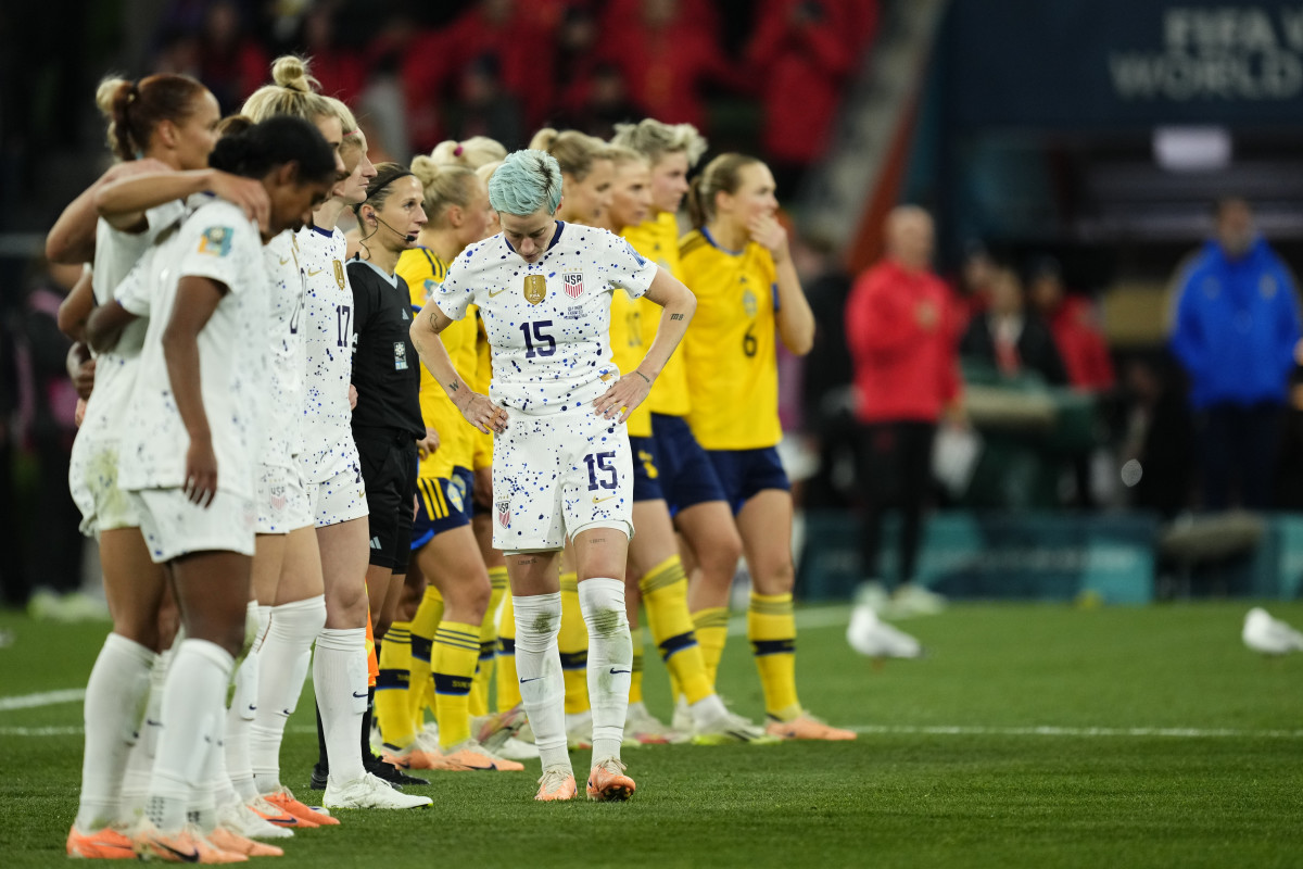 Women's World Cup: Sweden eliminates USWNT in round of 16