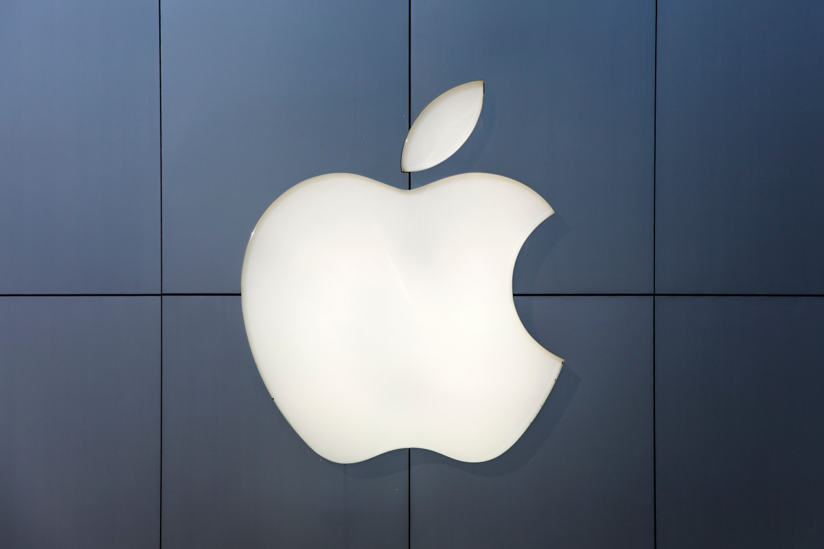 Crypto Scam Takes Stage At Fake Apple Event - TheStreet Crypto: Bitcoin and  cryptocurrency news, advice, analysis and more
