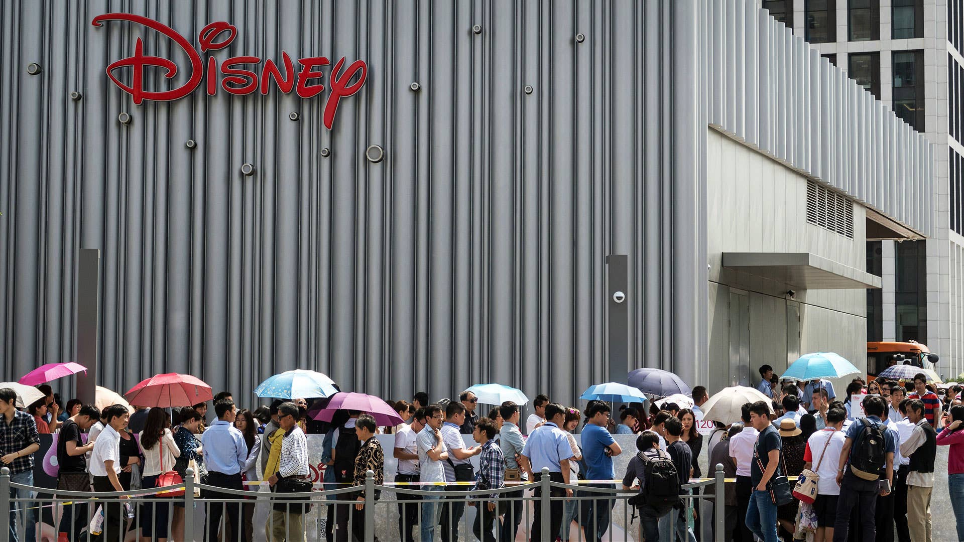 Disney World Has a Big Problem That Visitors Need to Worry About ...