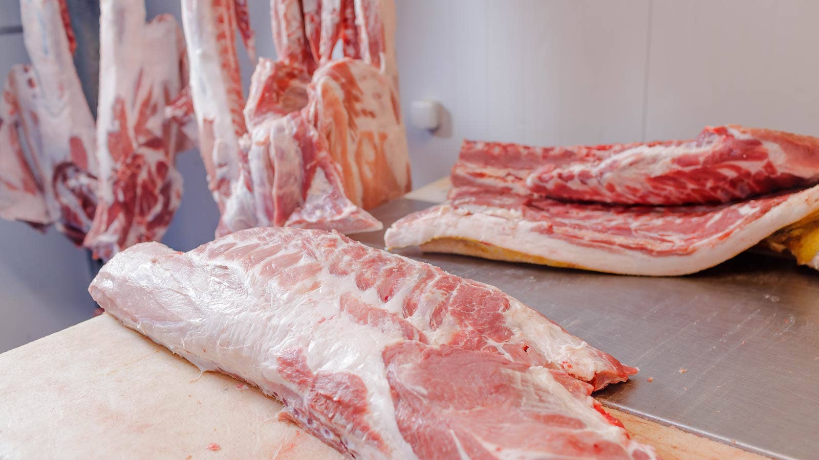 Seasonality in Hogs vs. Pork: More Than Just Grilling Season - Vimarsana News