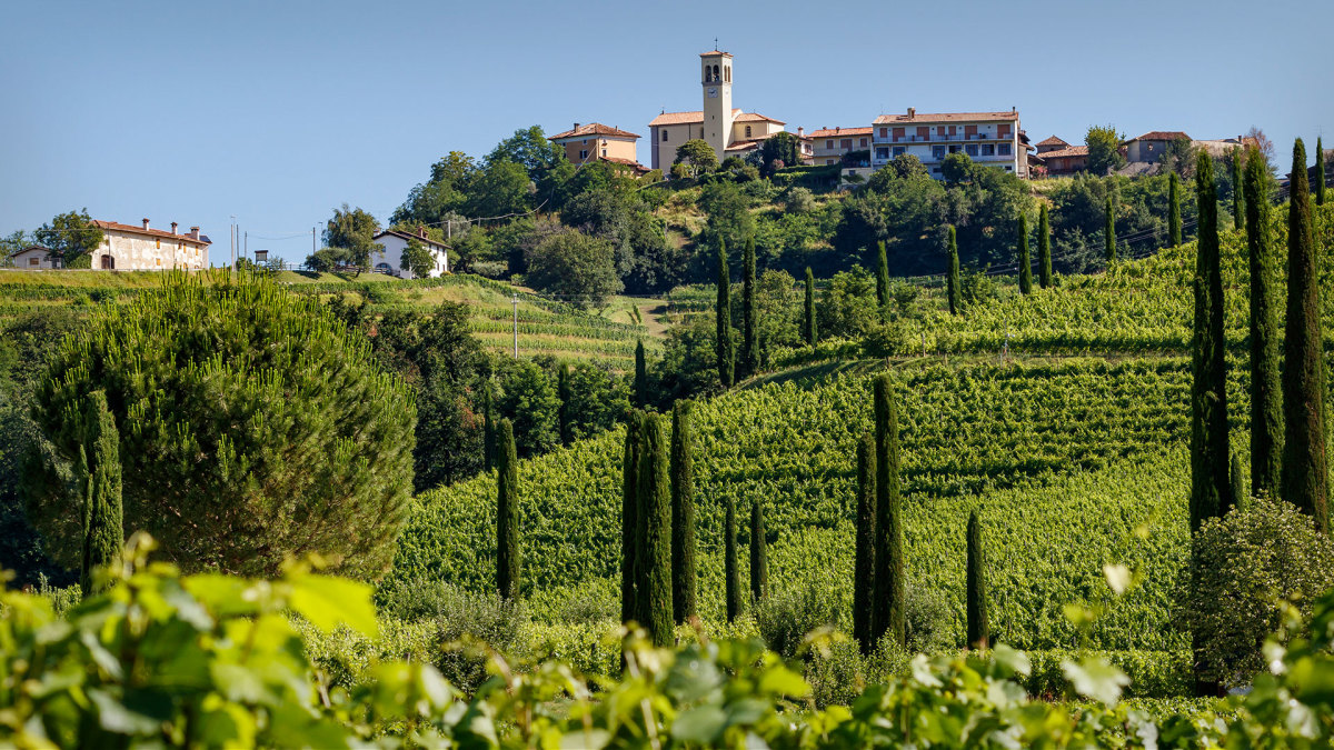 Covering a picturesque Italian region is your ticket to go there