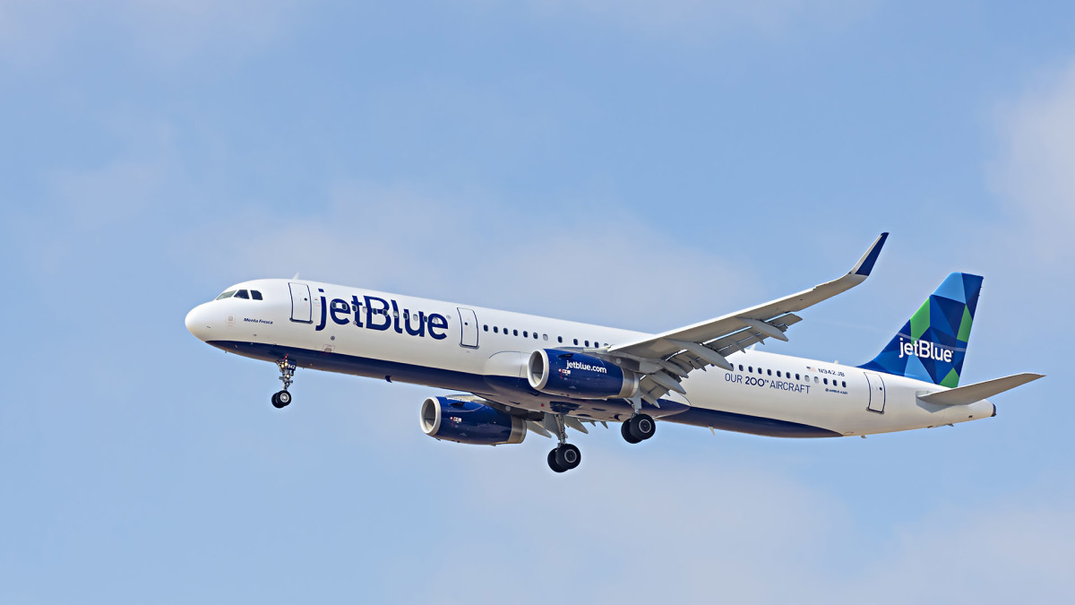 Jet Blue Plane 1 DB  111822