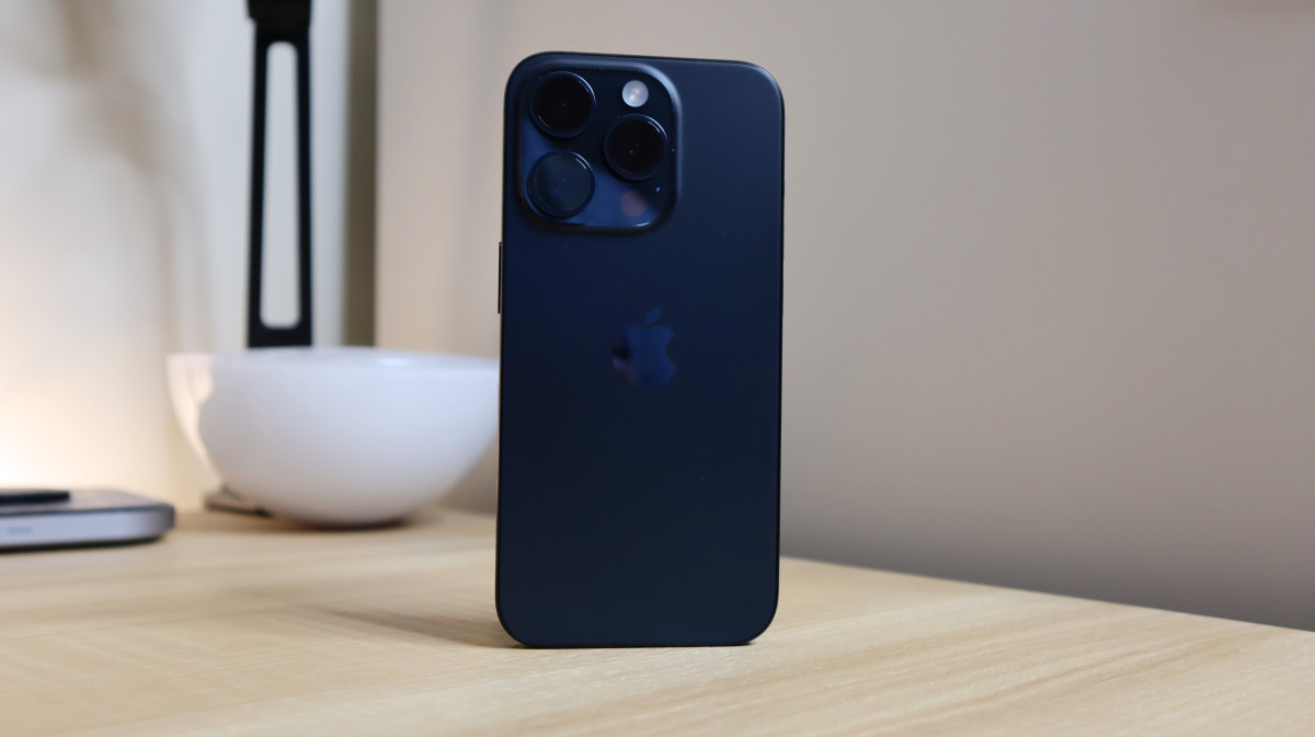 Camera makes Apple's iPhone 15 Pro Max worth the price