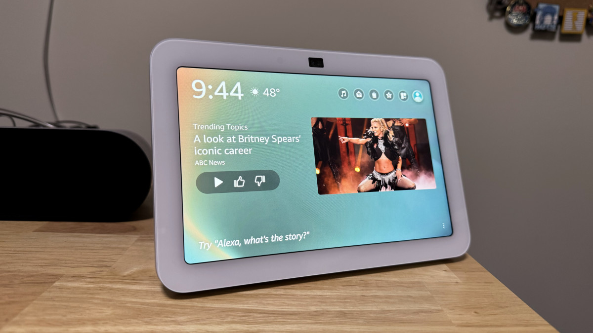 Buy  Echo Show 8 (2nd Gen) with Built-in Alexa Smart Wi-Fi