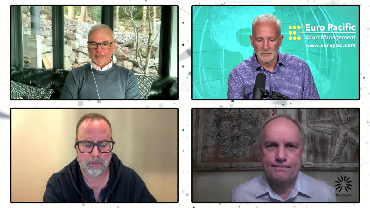 ‘Christmas is going to be a disaster:’ Bill Walton sounds alarm over  Trump’s tariff chaos