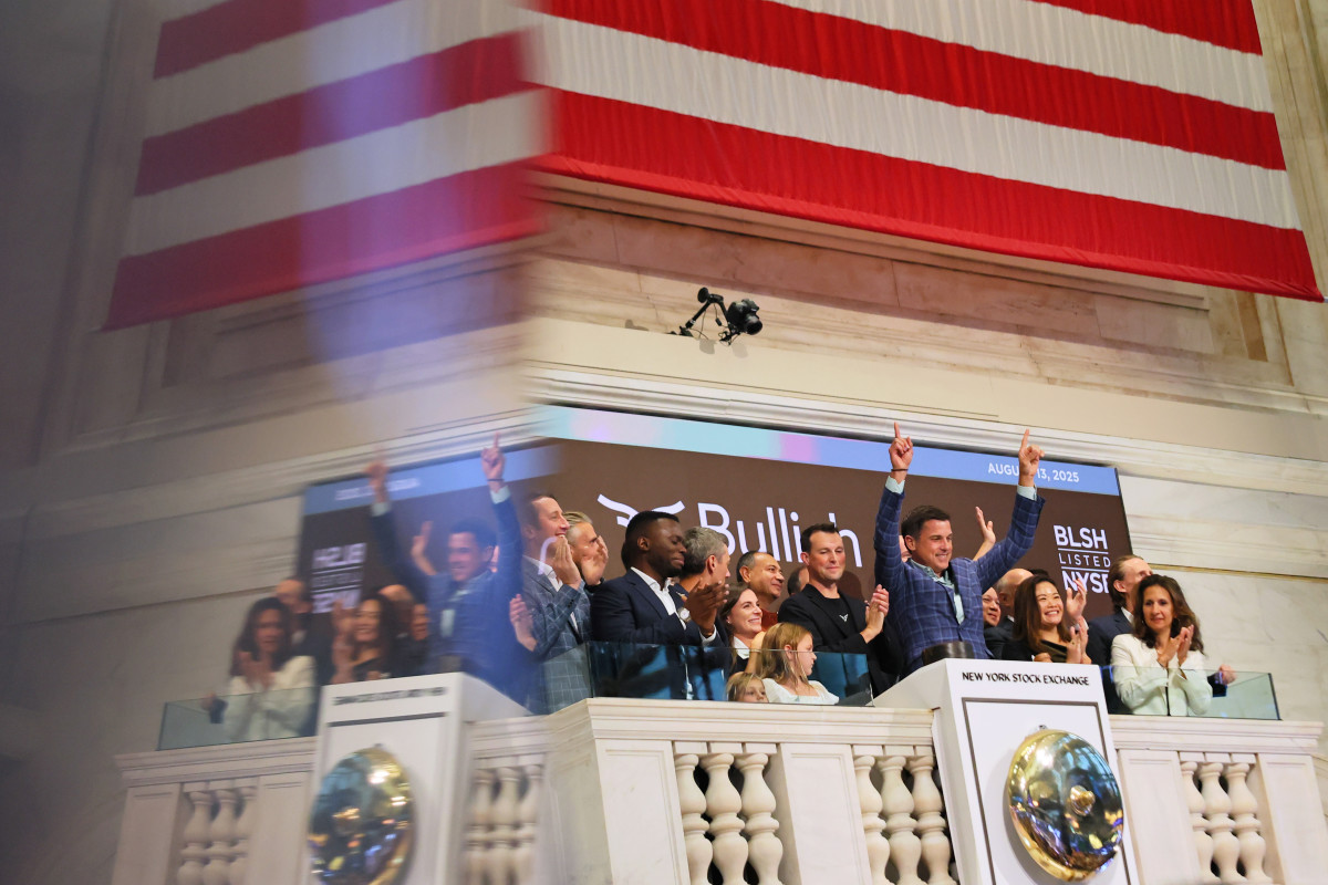 Crypto stock slides despite landmark IPO - TheStreet Crypto: Bitcoin and  cryptocurrency news, advice, analysis and more