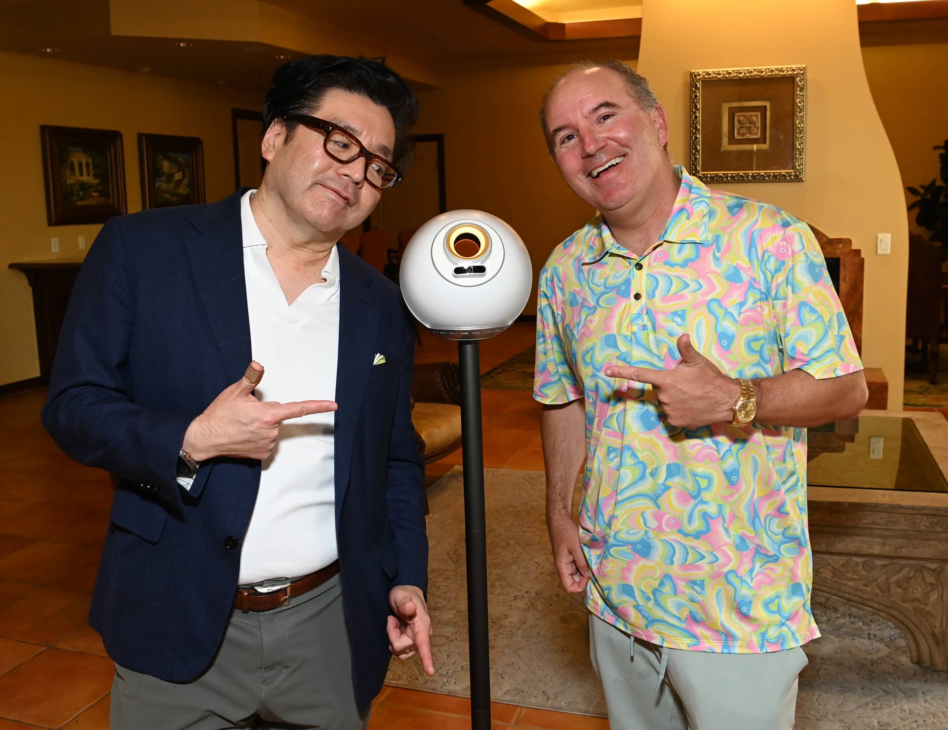 Tom Lee-backed penny stock surges 5,700% after surprising investment - TheStreet Crypto: Bitcoin ...