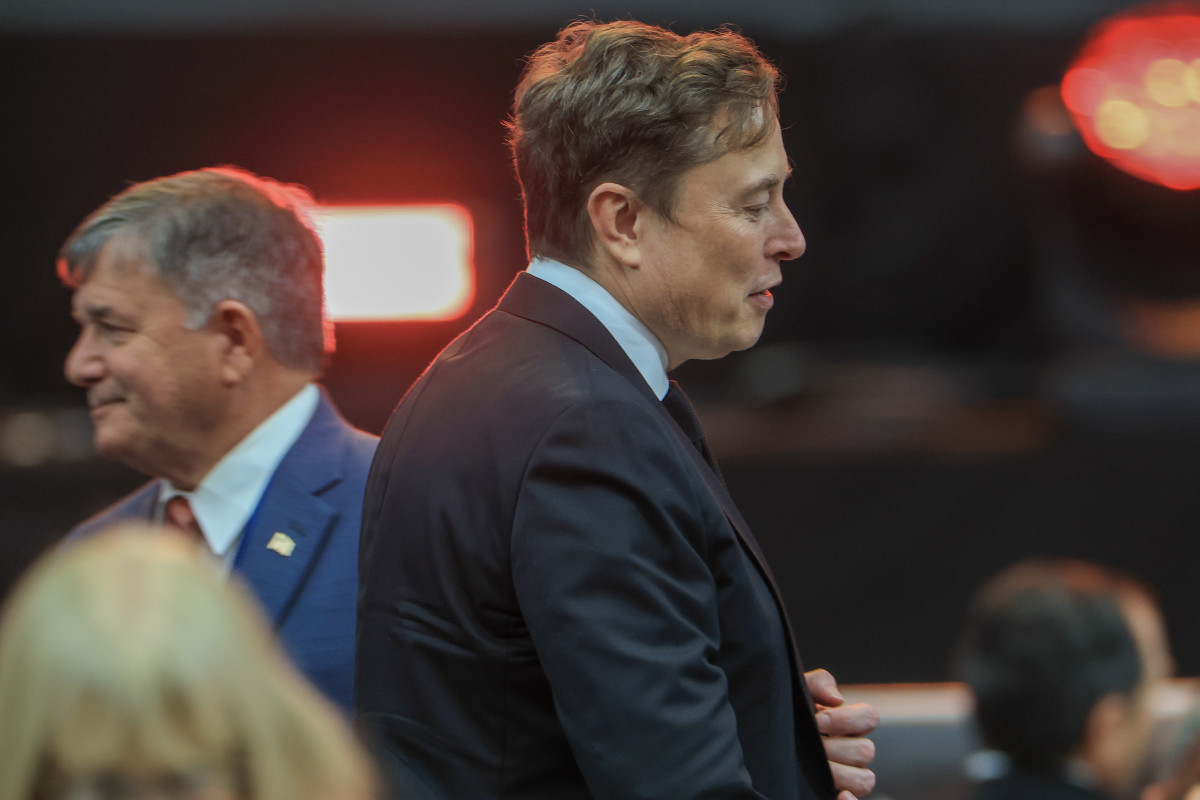 Elon Musk wants to stop data-hungry advertisers from reading your messages  - TheStreet Crypto: Bitcoin and cryptocurrency news, advice, analysis and  more