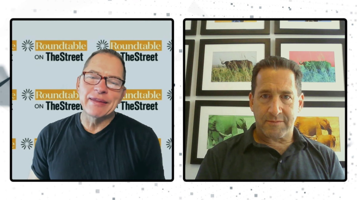 24-11-25 Gryphon - PULLOUT 5