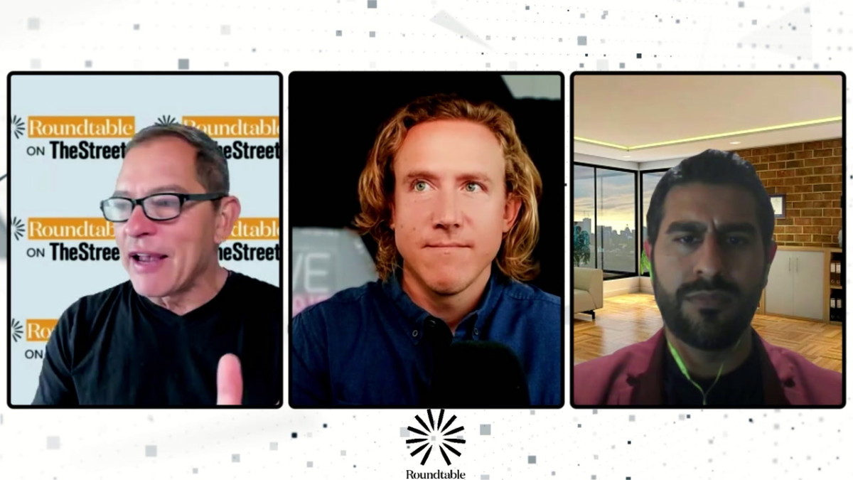 25-02-06 LunarCrush - PULLOUT 1