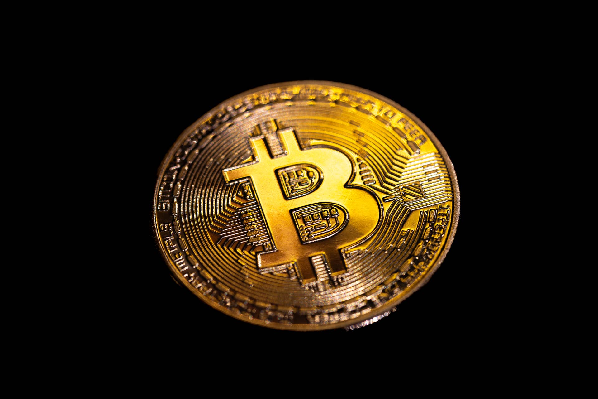Tech Repeat Pattern Bitcoin could repeat a 400% rally, analyst spots familiar cycle pattern ...