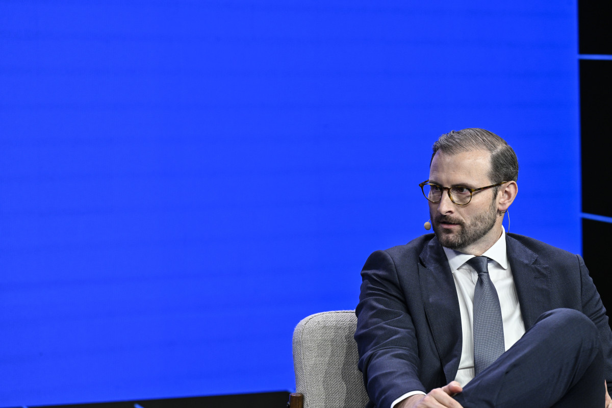 White House advisor reveals surprising hurdle to Bitcoin reserve -  TheStreet Crypto: Bitcoin and cryptocurrency news, advice, analysis and more