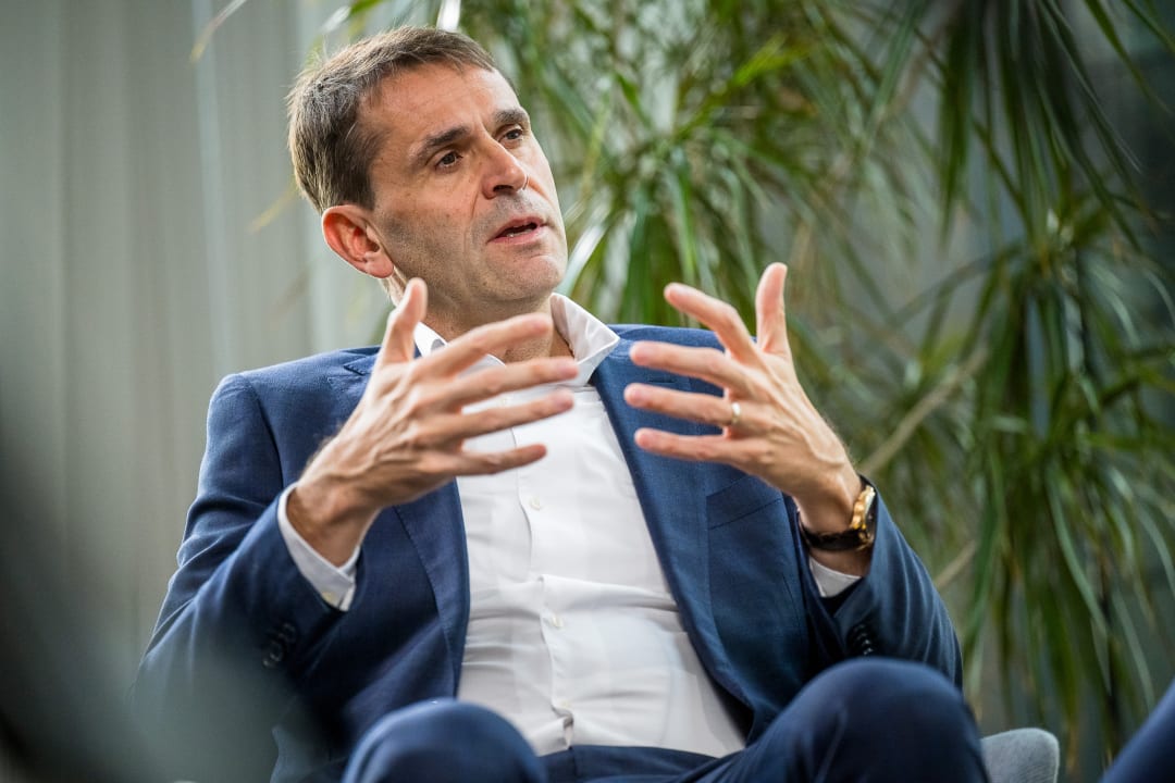 Top analyst drops eye-popping price target on ASML stock.