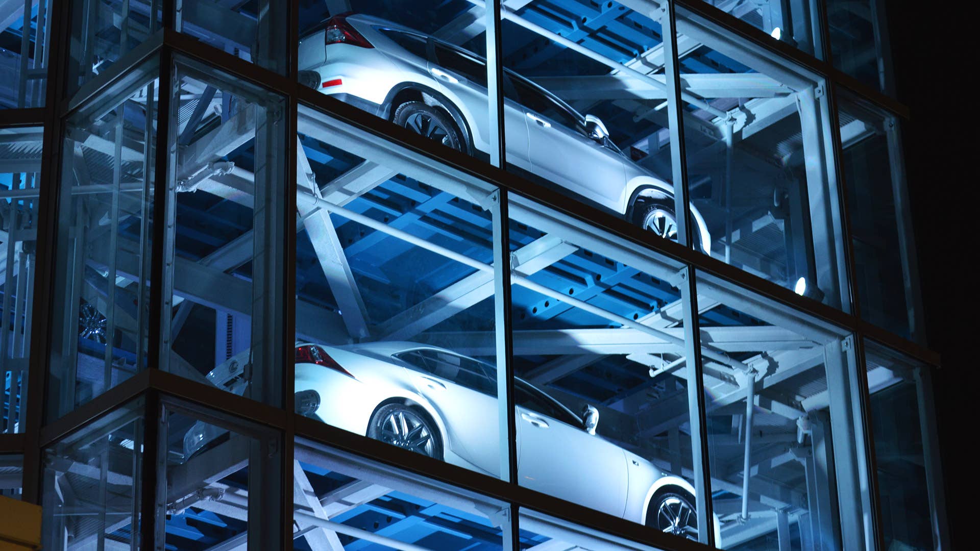 Carvana CEO’s message on used-car market raises eyebrows