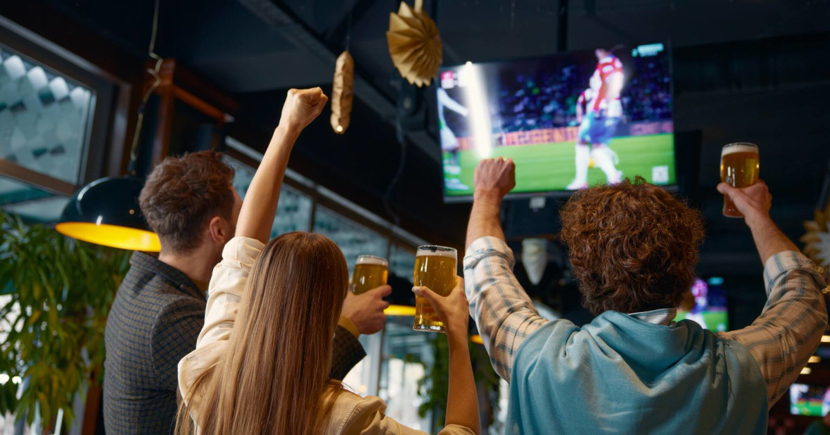 Iconic sports bar, BBQ chain owner files Chapter 11