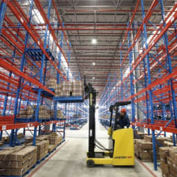 Is Realty Income the best monthly dividend stock to buy now