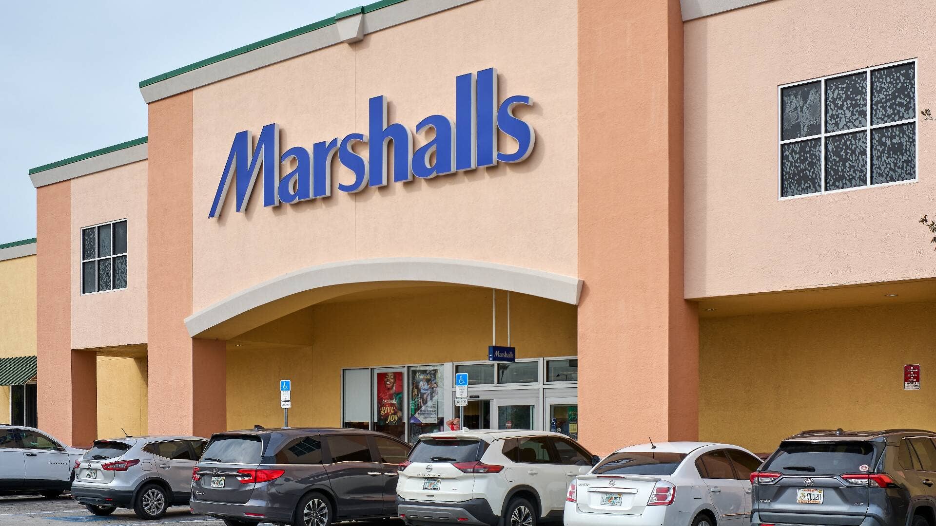 Marshalls makes bold change to return policy ahead of holidays - TheStreet