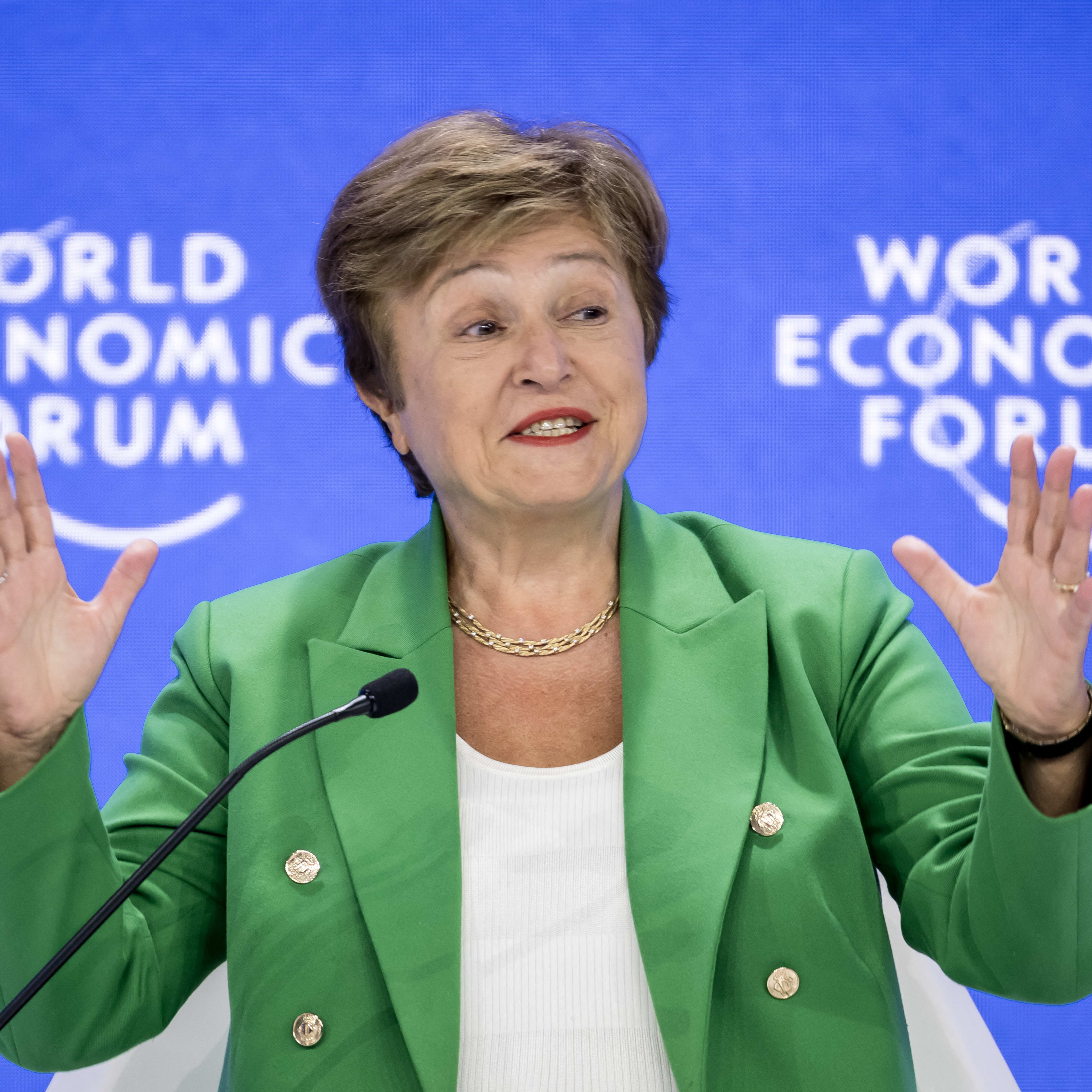 IMF takes unexpected stance on U.S. dollar as sentiment shifts