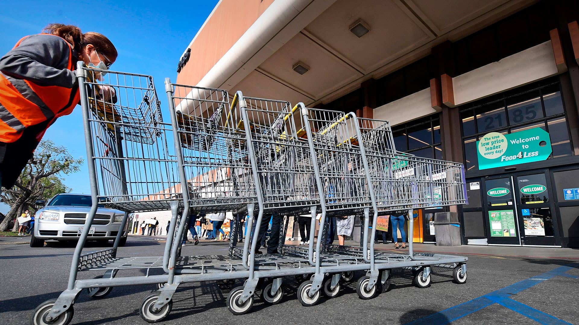 After closing stores, Kroger makes even deeper cuts - TheStreet