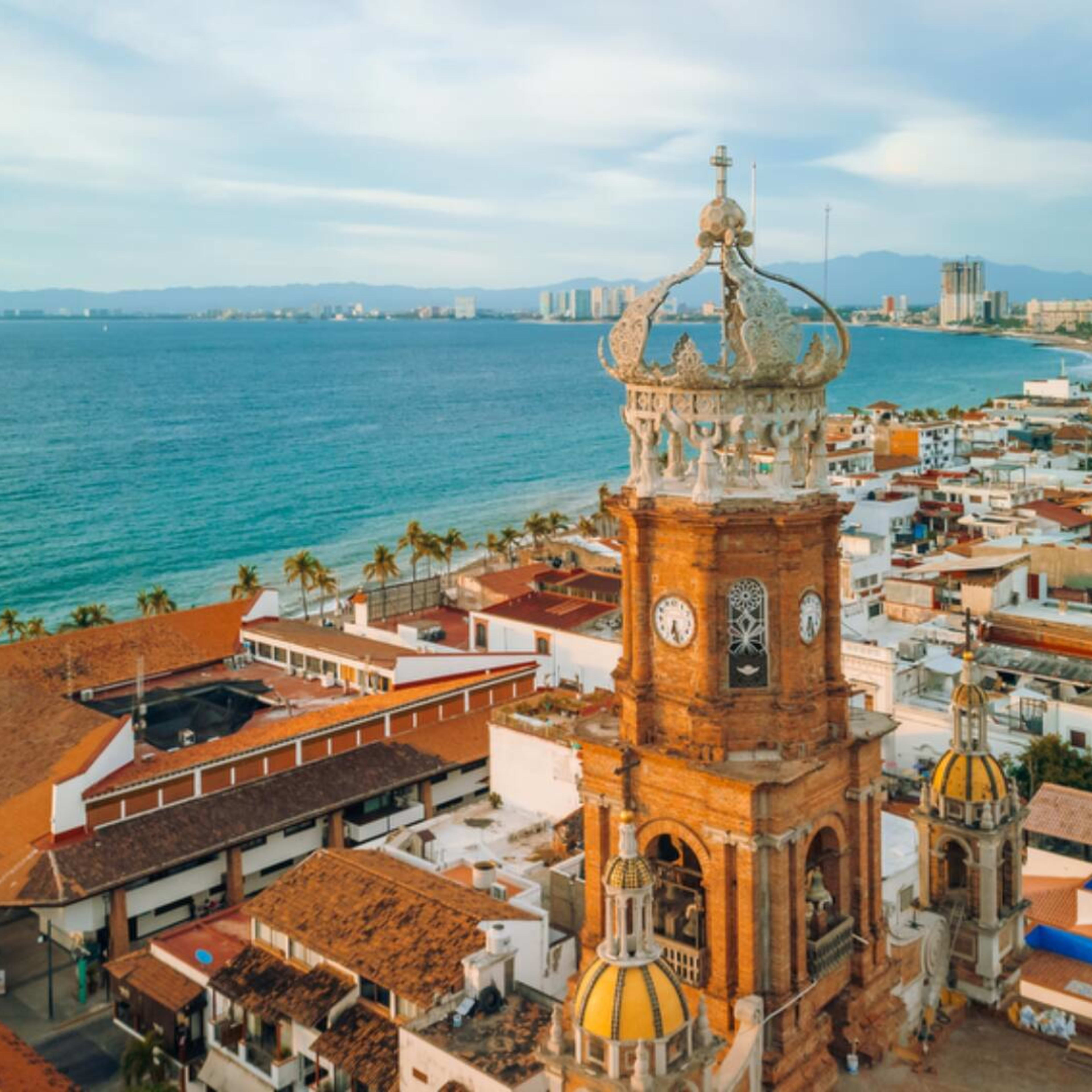 All major airlines cancel flights to Puerto Vallarta