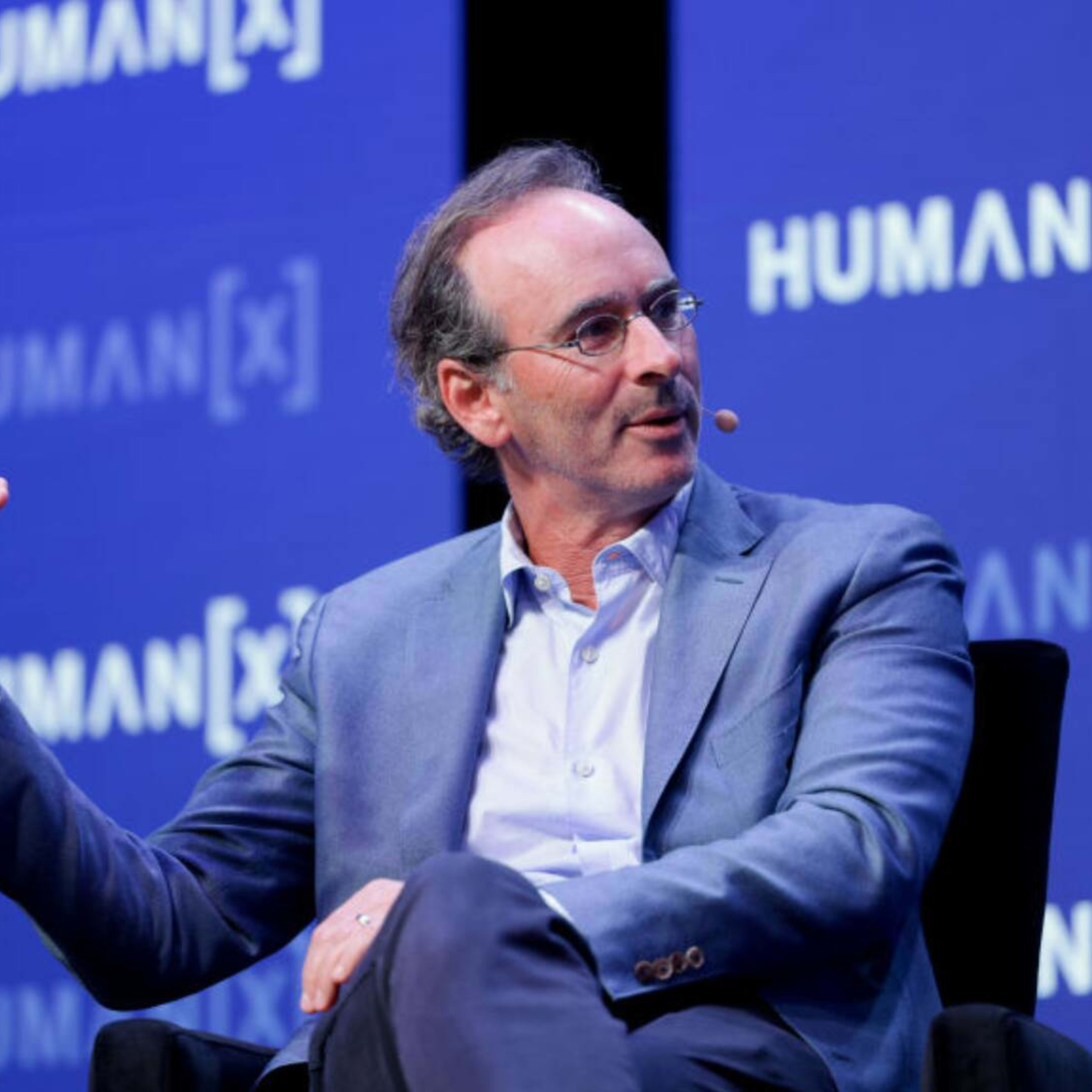 Cathie Wood buys $18.5 million of popular AI stock - TheStreet