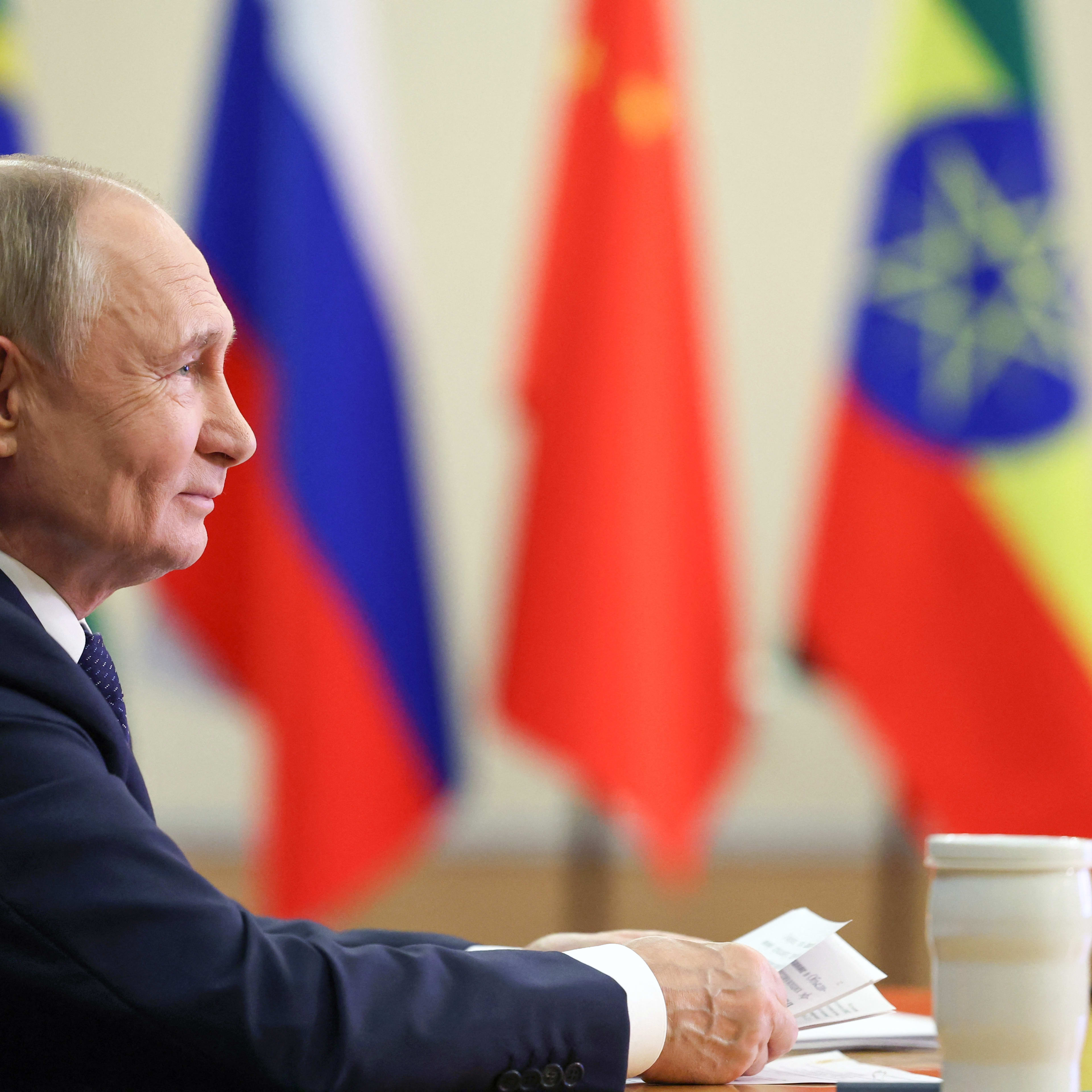 Putin advisor claims U.S. may tap crypto to ease debt projected to hit 150%  of GDP - TheStreet Crypto: Bitcoin and cryptocurrency news, advice,  analysis and more