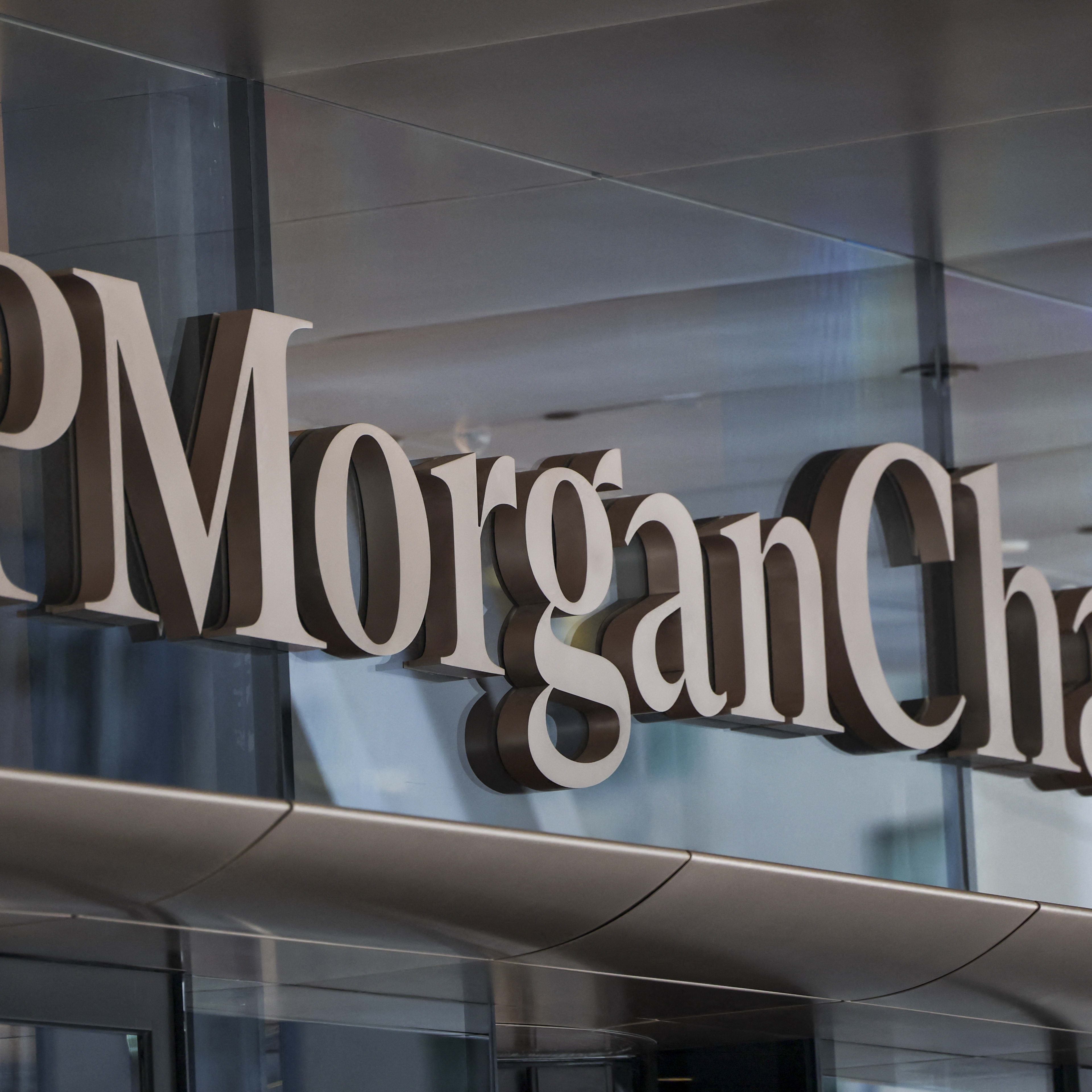 Big bank pushback is brewing over Trump credit card plan