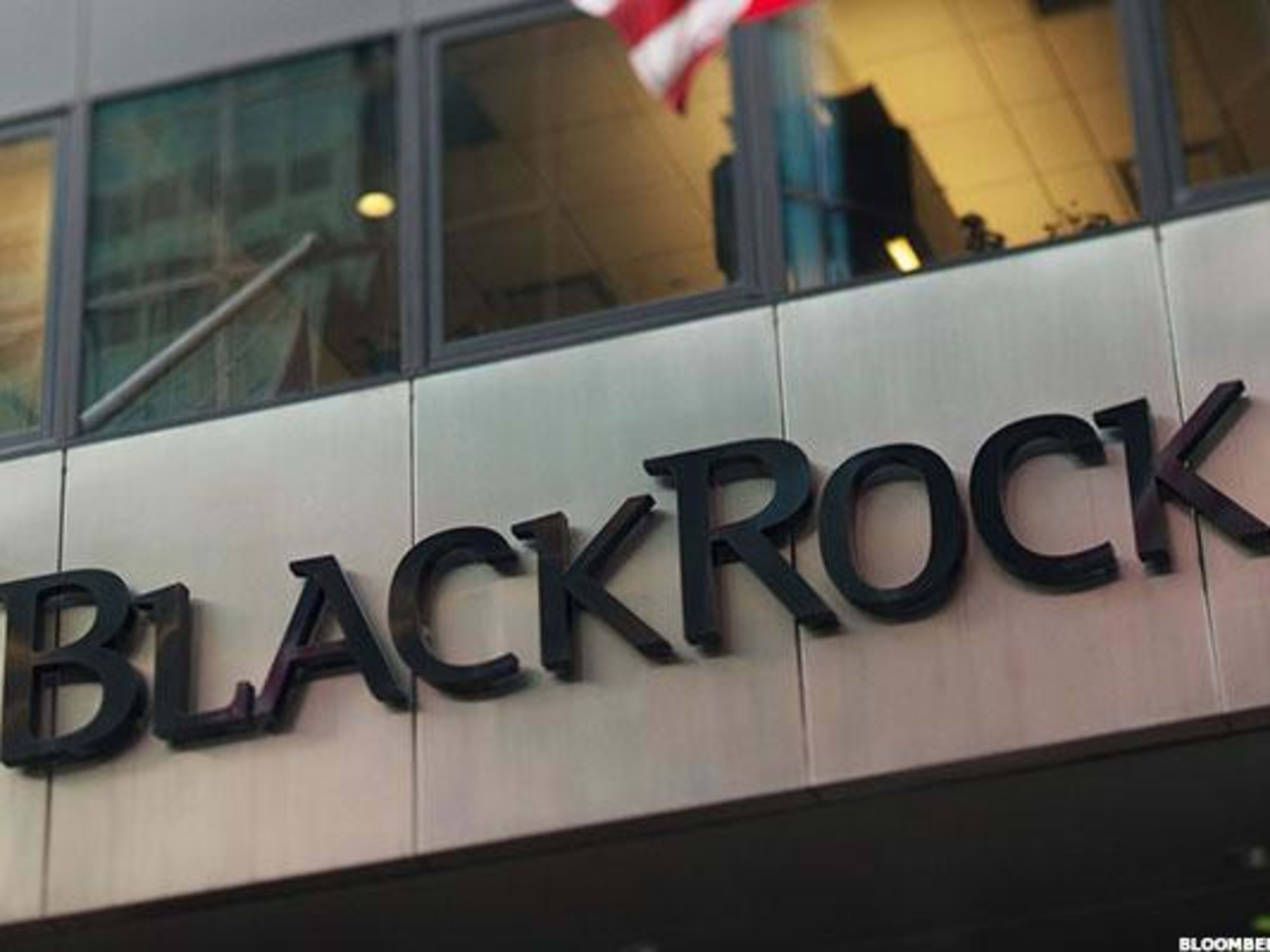Here Comes a $400 Billion Cash Infusion Into Chinese Stocks, BlackRock  (BLK) Predicts - TheStreet