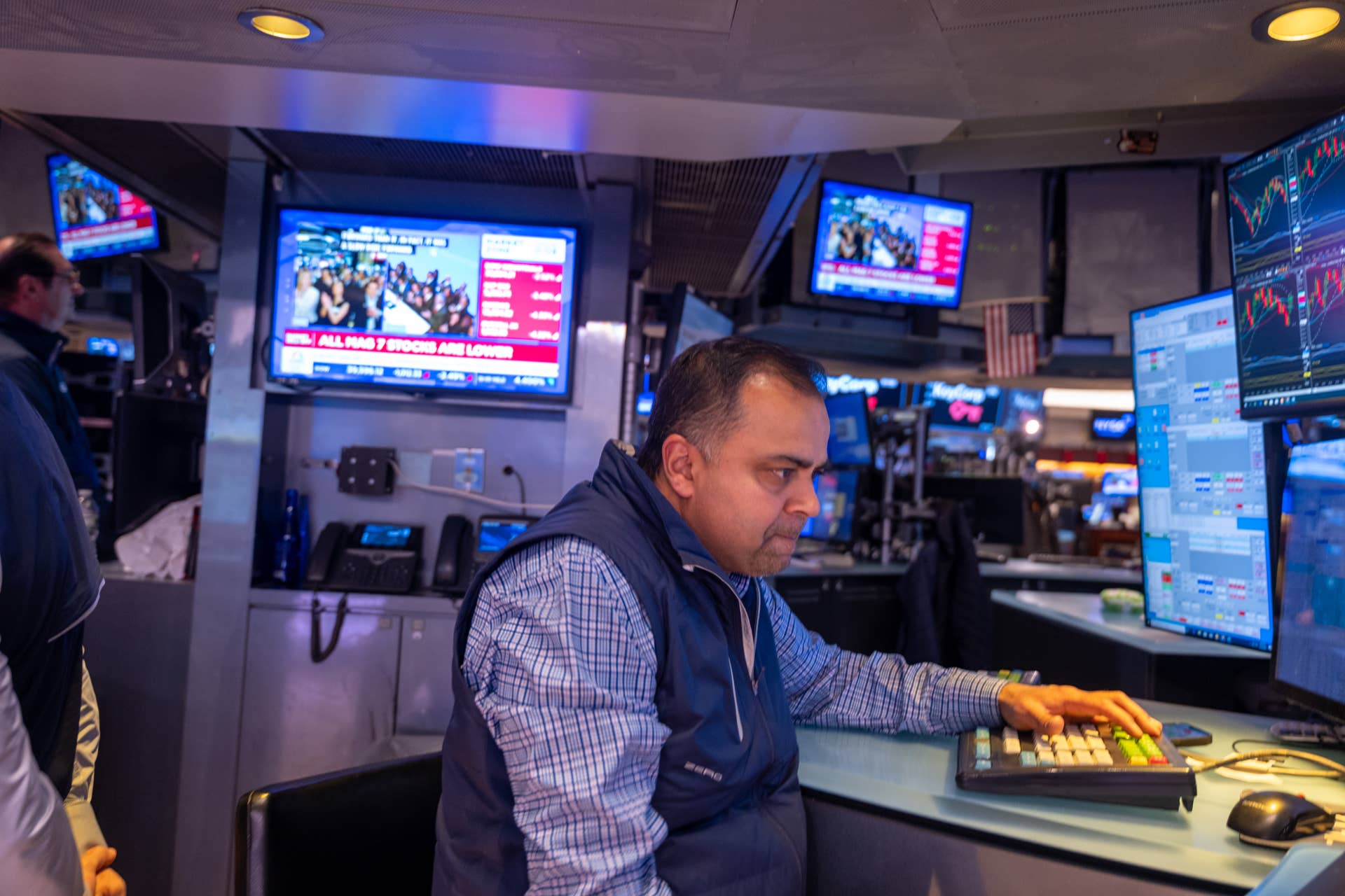 Warner Bros Discovery Inc - TheStreet