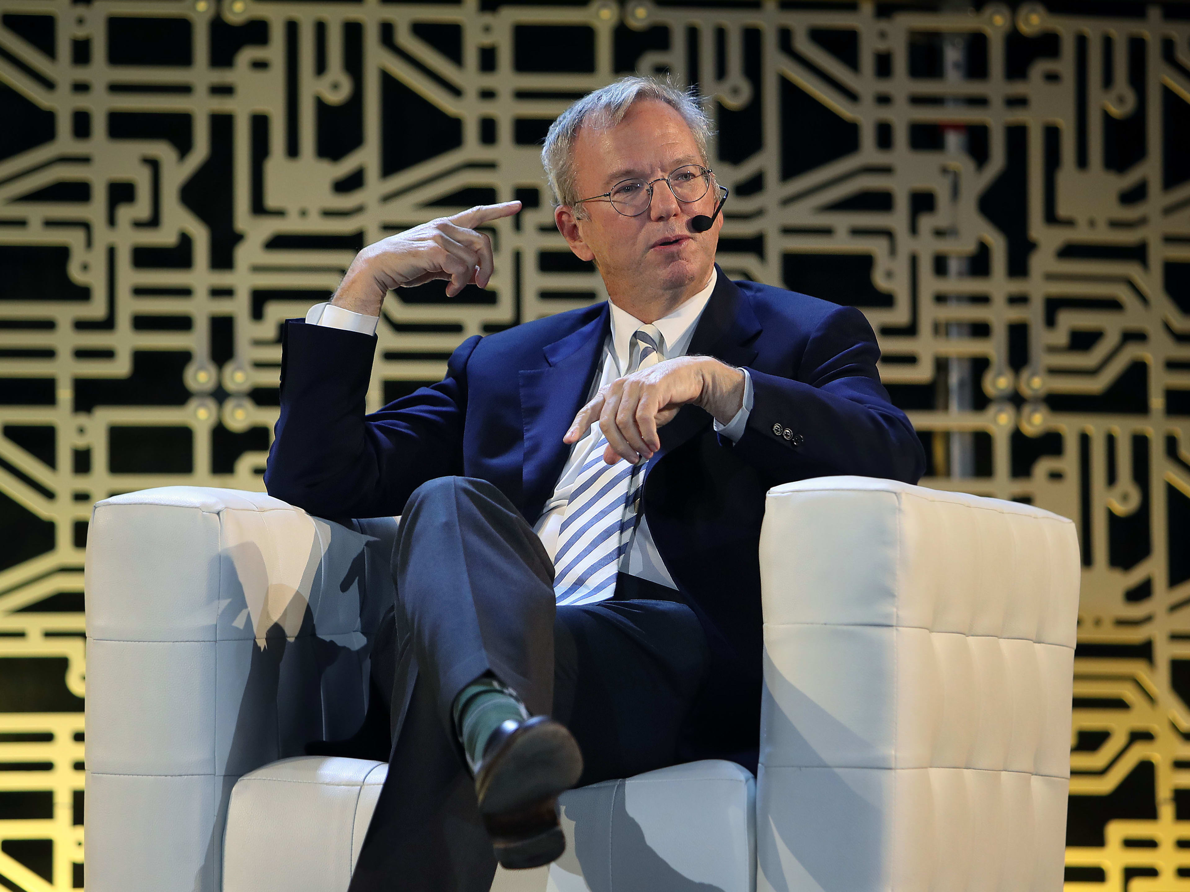 Former Google CEO makes startling AI prediction - TheStreet