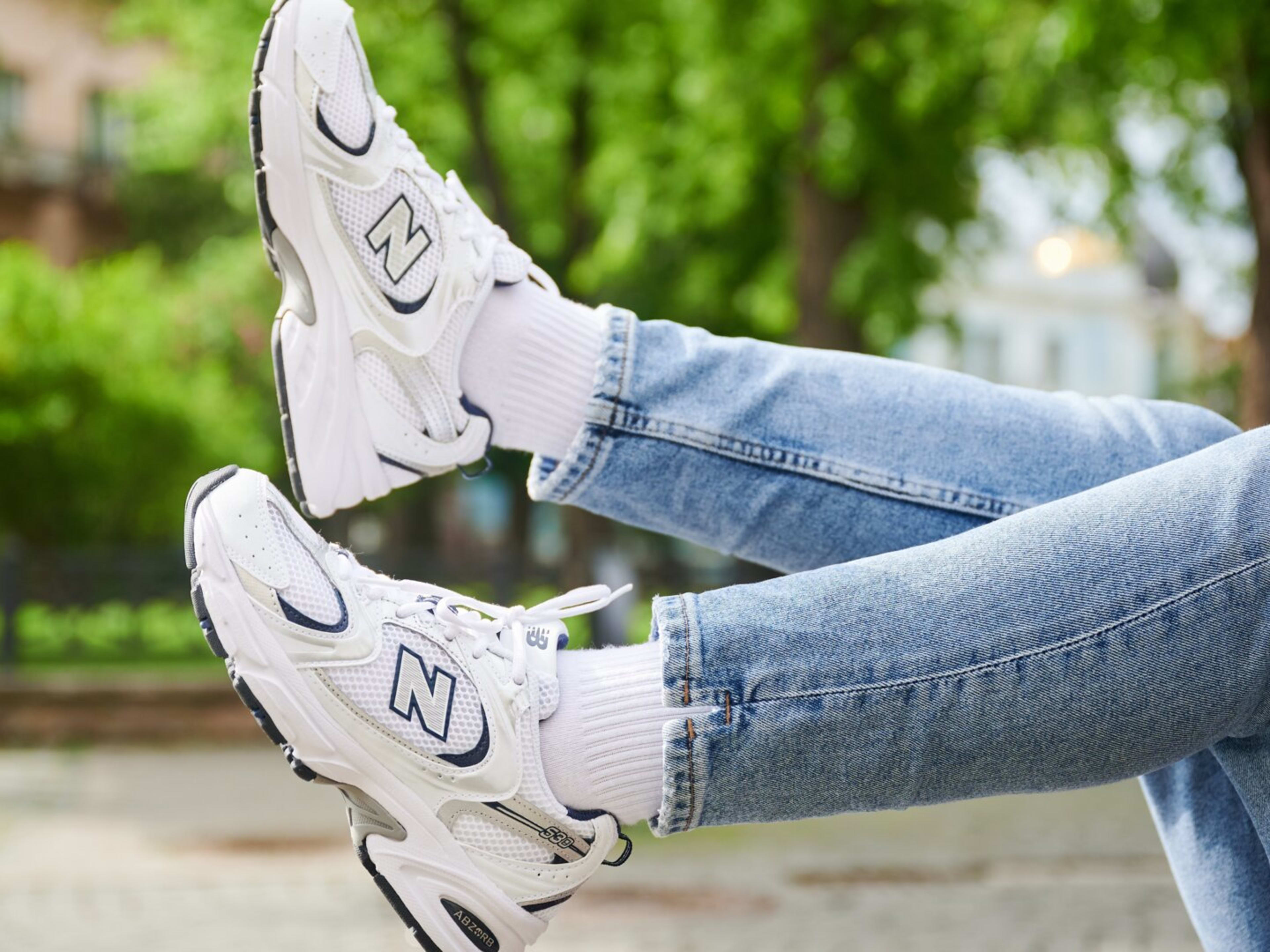 is new balance a nike brand