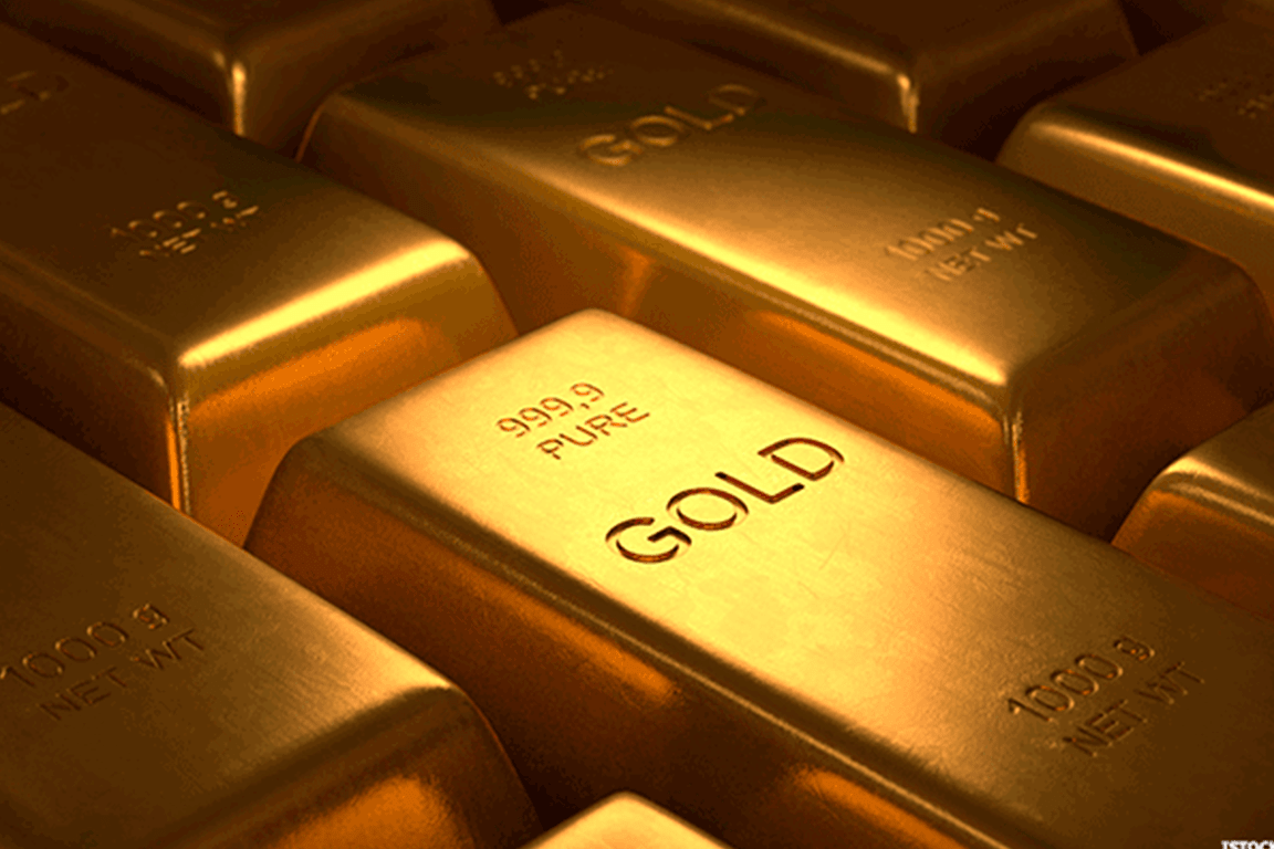 Gold Prices May Hit $10,000 Thanks to Crashing U.S. Dollar and Rising  Inflation - TheStreet