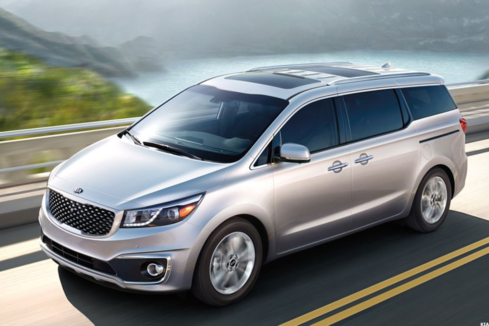 Kia Reinvented the Minivan Into a Stylish Luxury Car, Boosting Sales to  Record Highs - TheStreet
