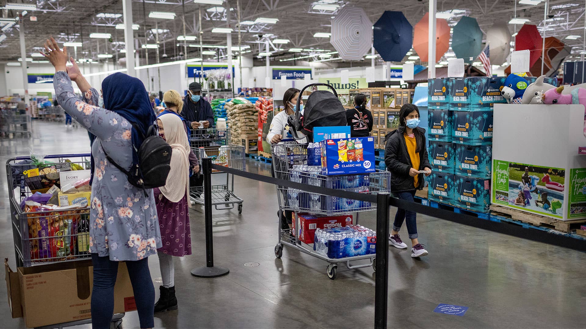 Walmart's Sam's Club drops self-checkout, adds new anti-theft tech ...