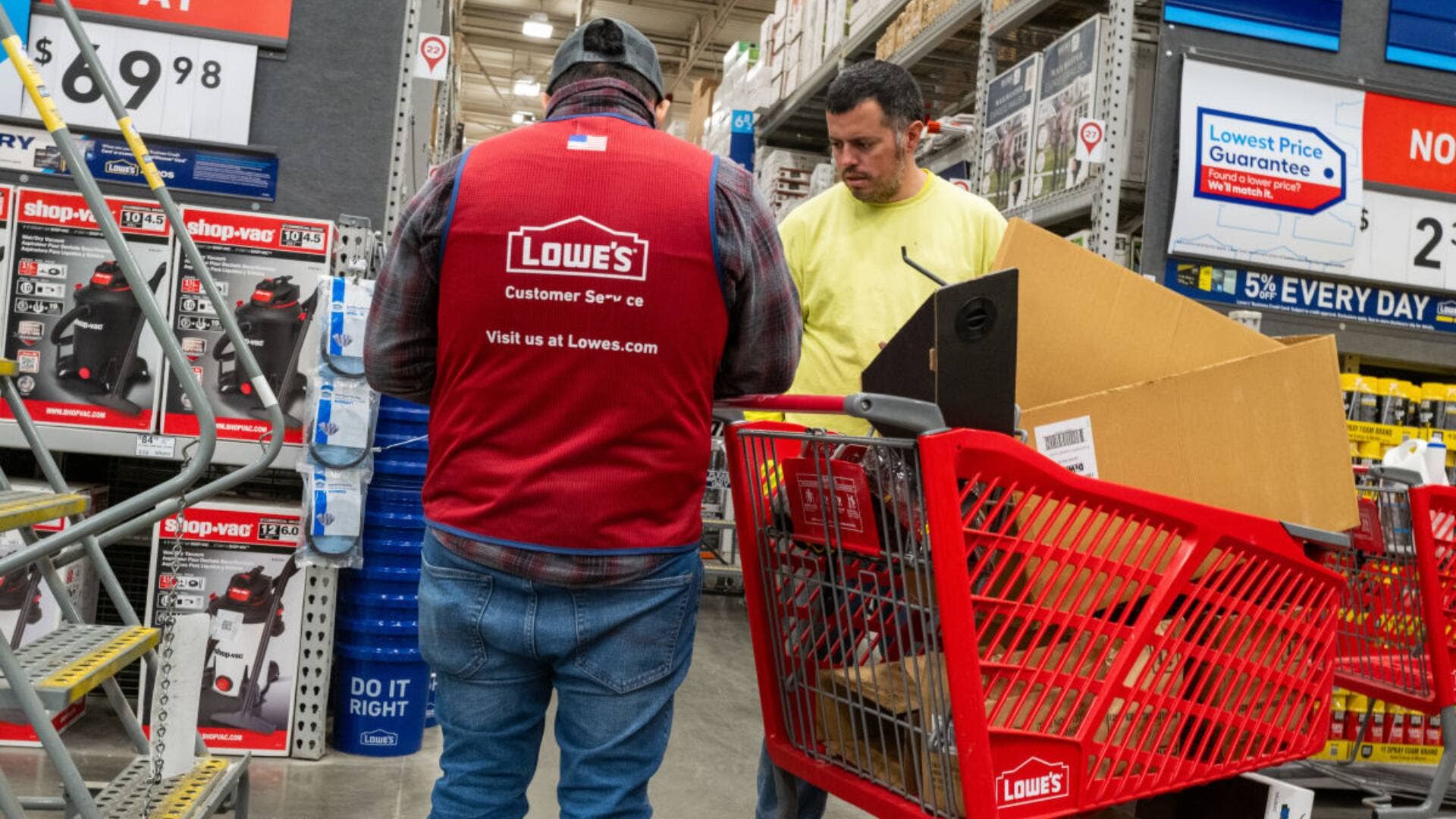 Lowe’s finalizes billion-dollar acquisition to win back customers