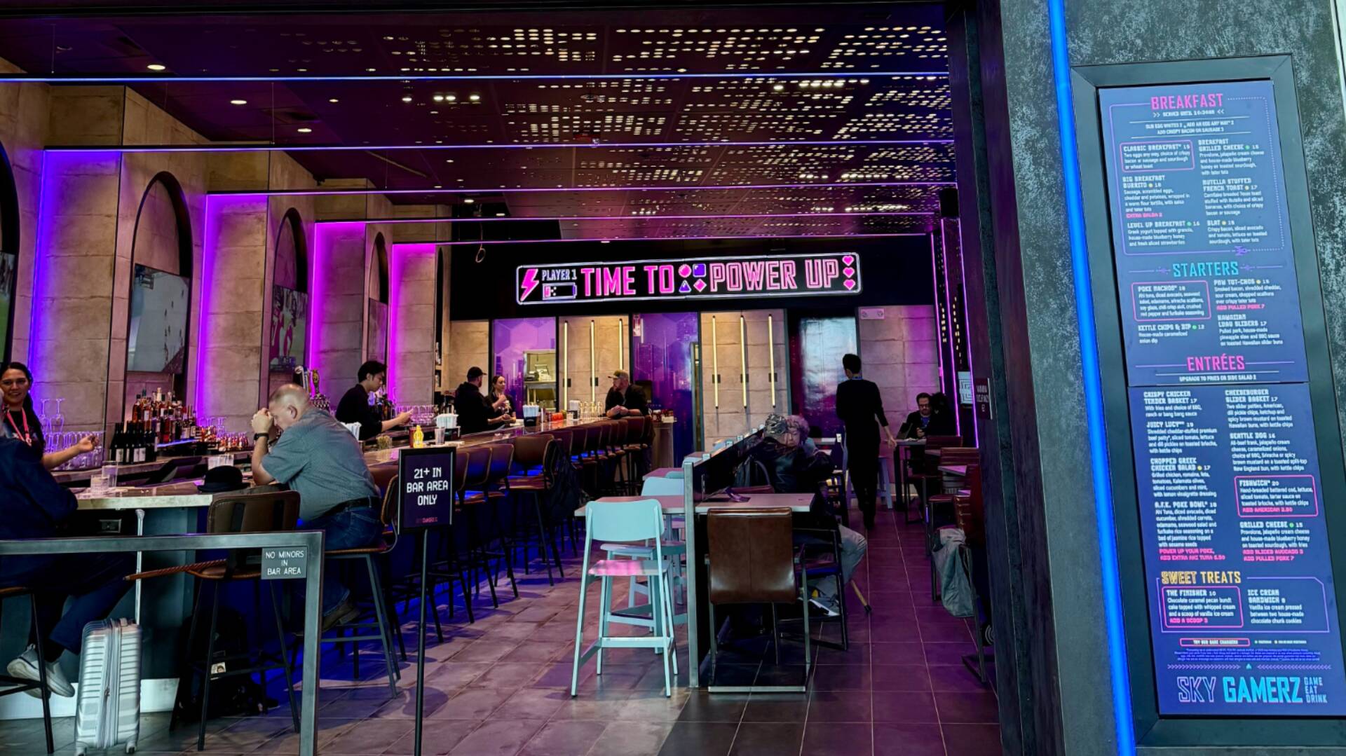 A new type of lounge is popping up at airports - TheStreet