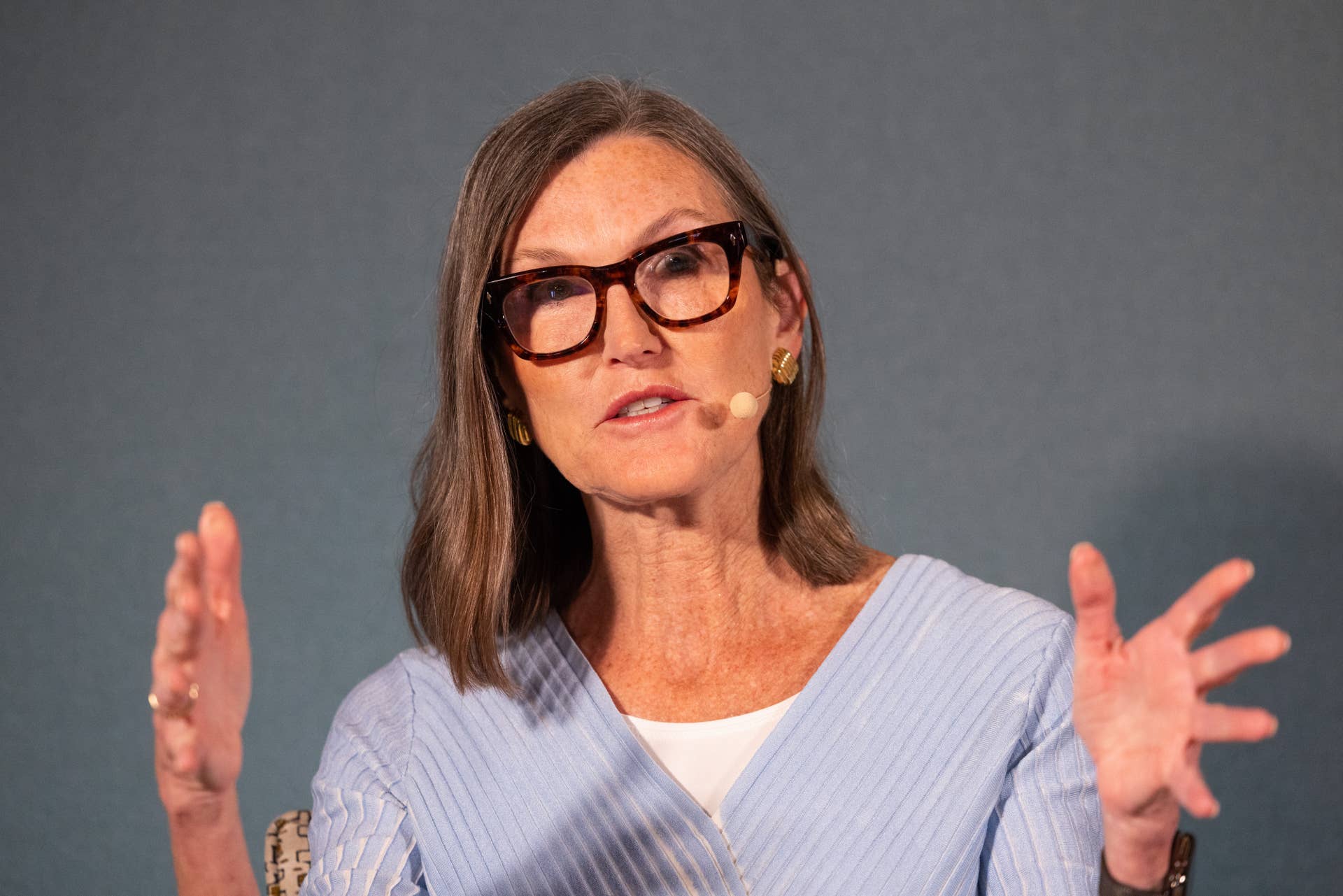 Cathie Wood quietly buys $7.27 million of popular tech stock - TheStreet