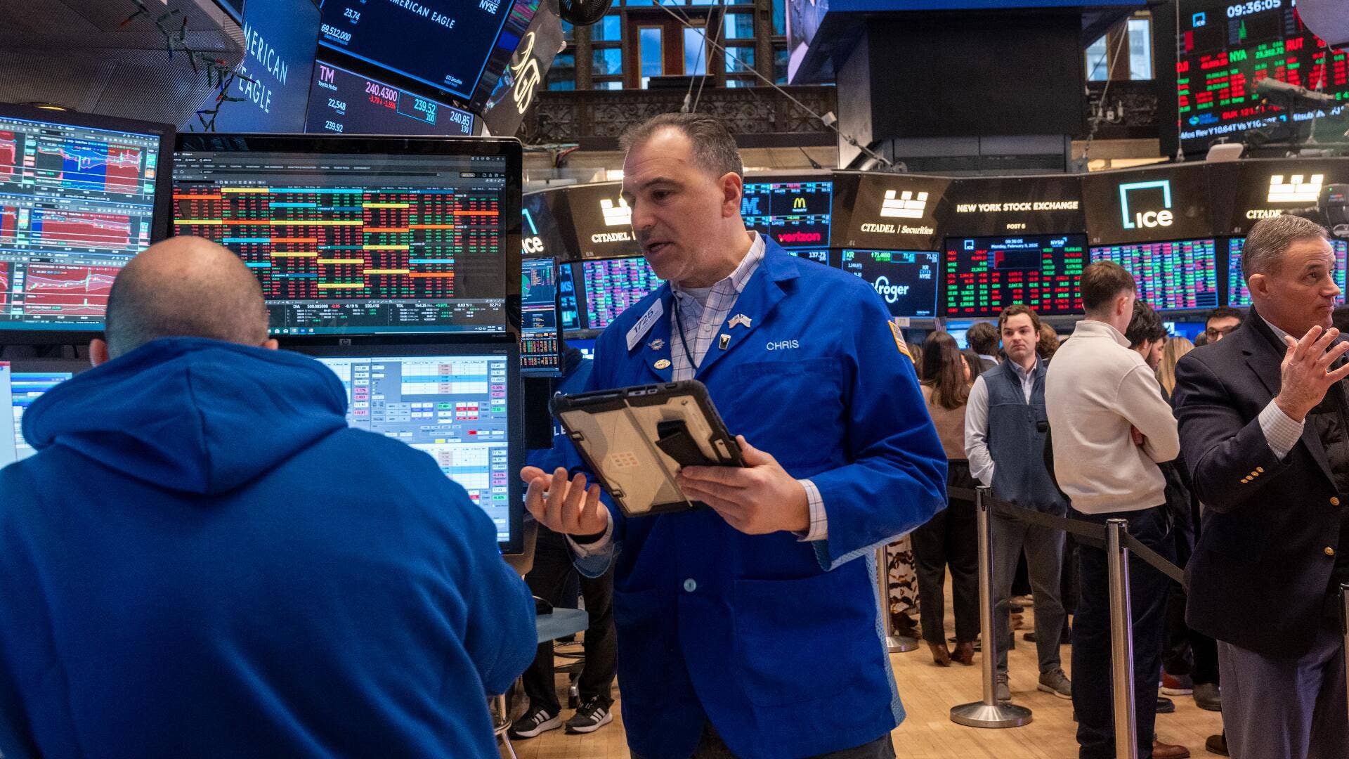 $386B fund manager sends strong Europe, US stocks message - TheStreet